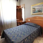 Arco מלון 2*